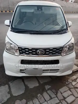 Daihatsu Move Compact Hatchback 2017-2020 Model