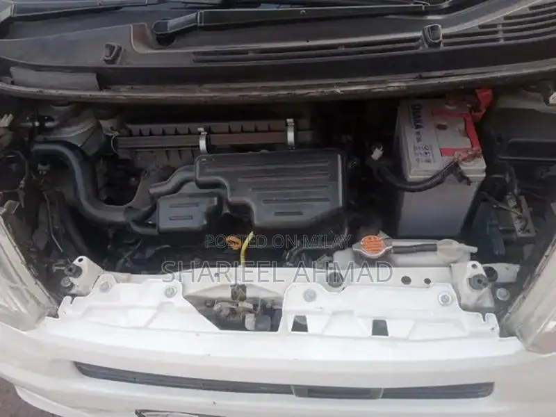 Daihatsu Move Compact Hatchback 2017-2020 Model