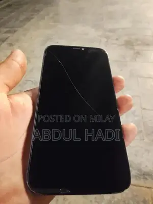 iPhone 12 64GB Smartphone with Display Issue