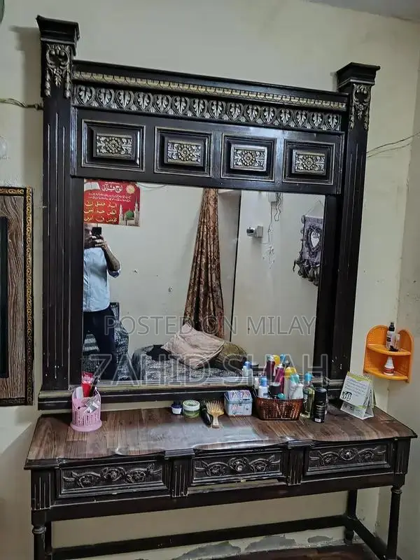 Classic Wooden Dressing Table Console