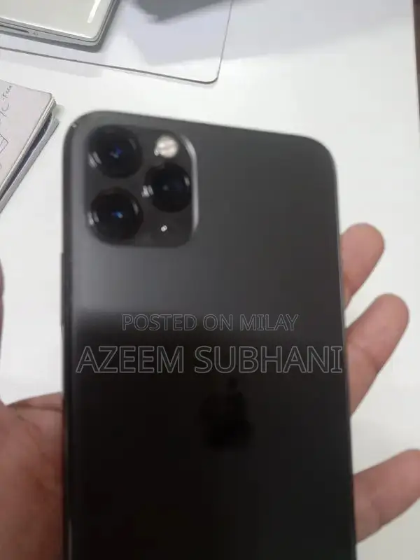 Apple iPhone 11 Pro Max 256GB Dual SIM Smartphone