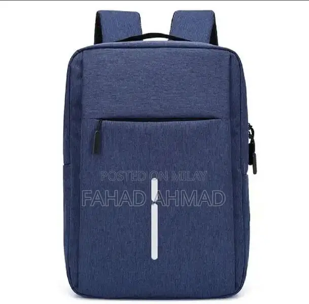 Versatile Black Laptop Bag - 15" Polyester Carrying Solution