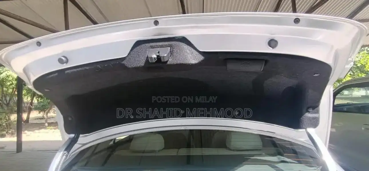 2021 Hyundai Elantra Sedan - Silver Metallic Exterior