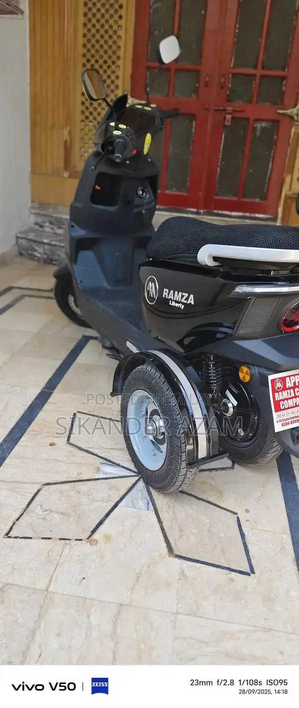 RAMDA AIMA Liberty Electric Three-Wheel Scooty 2025 Model