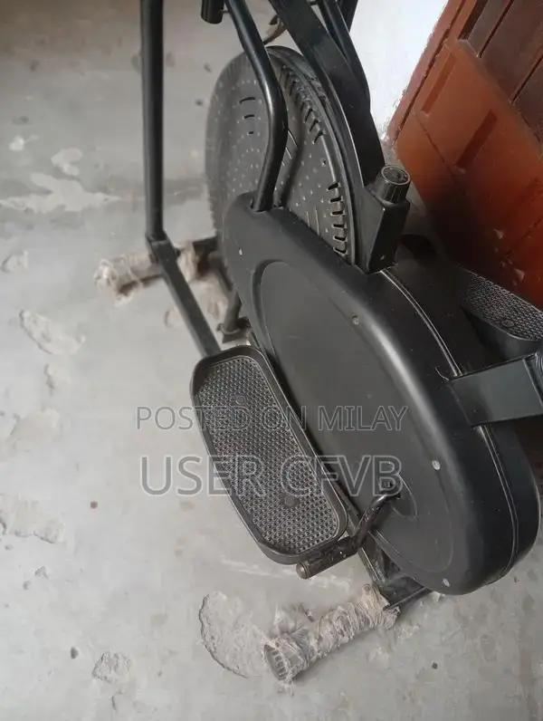 Home Fitness Elliptical Cross-Trainer Machine