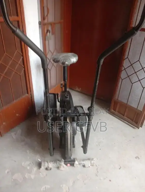 Home Fitness Elliptical Cross-Trainer Machine