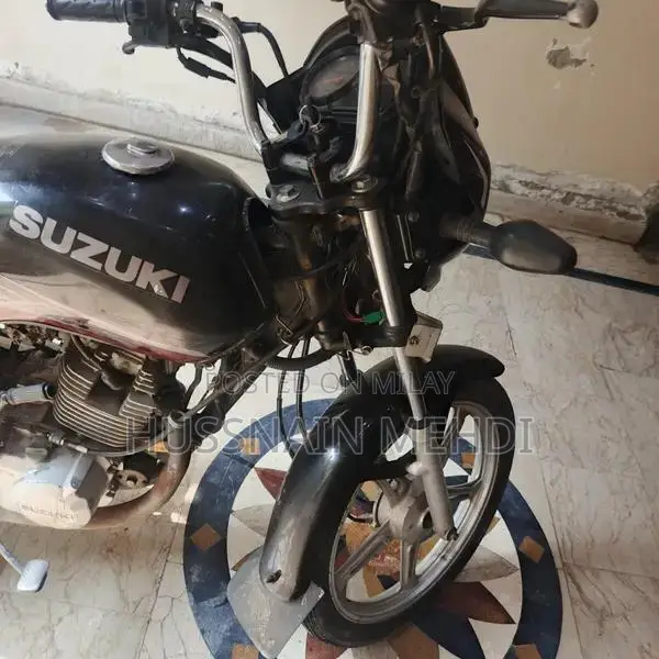 Suzuki GD 110 Motorcycle Engine Spare Part