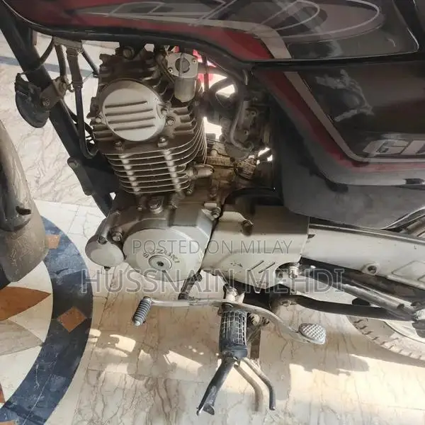 Suzuki GD 110 Motorcycle Engine Spare Part
