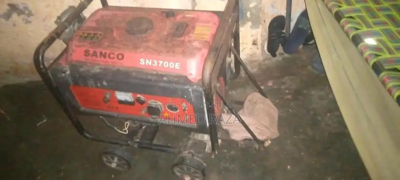 Compact 3.5 kVA Portable Generator in Excellent Condition