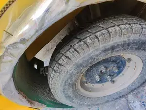 CNG Three-Wheeler Rickshaw with Clean Documentation