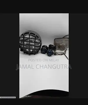 Photo - 6-Piece Bicycle Accessory Kit - High-Quality Bike Indicators and Headl