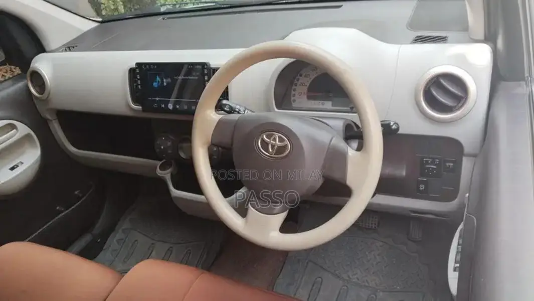 Toyota Passo Hanna Plus Compact Hatchback - Special Edition