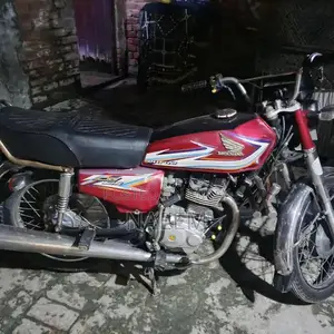 Honda 70 Motorcycle in Good Condition for Exchange