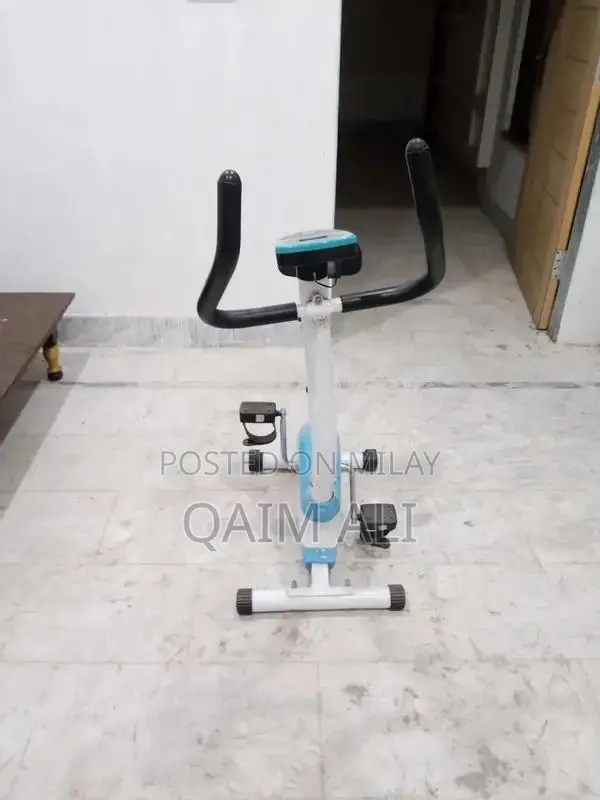 Indoor Exercise Cycling Game and Fitness Equipment