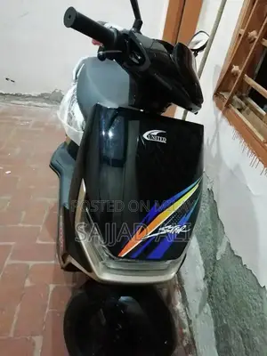 Photo - United Electric Smart Urban E-Scooter - High-Performance Eco-Friendly