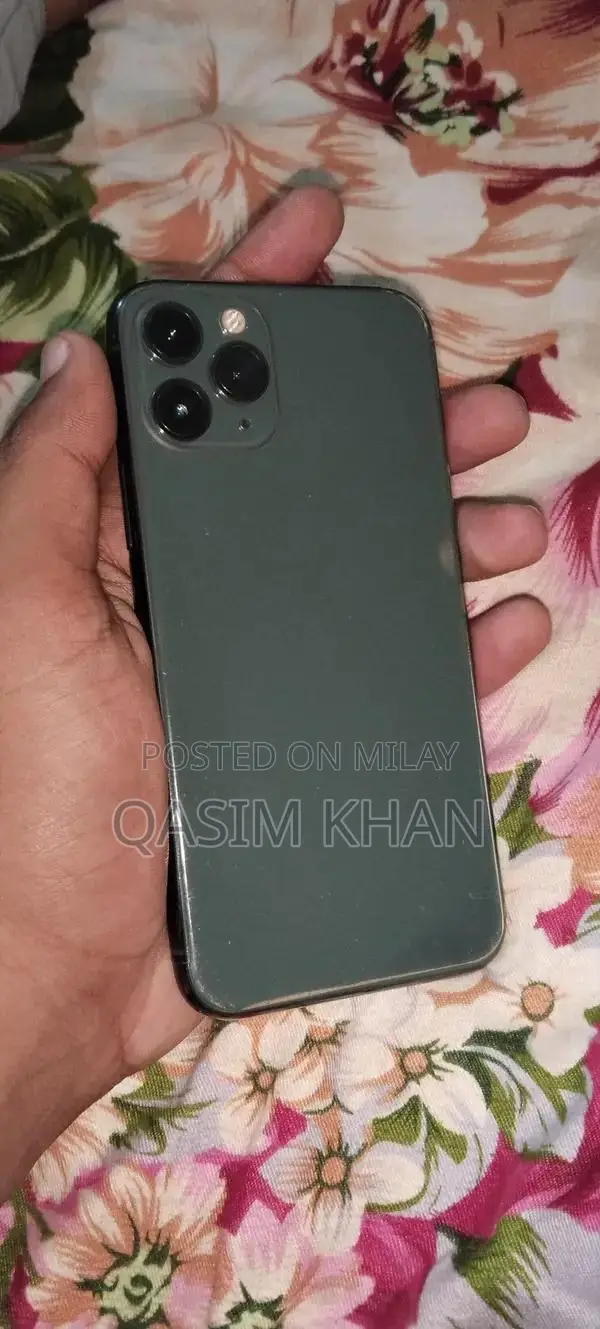 Apple iPhone 11 Pro 256GB Smartphone