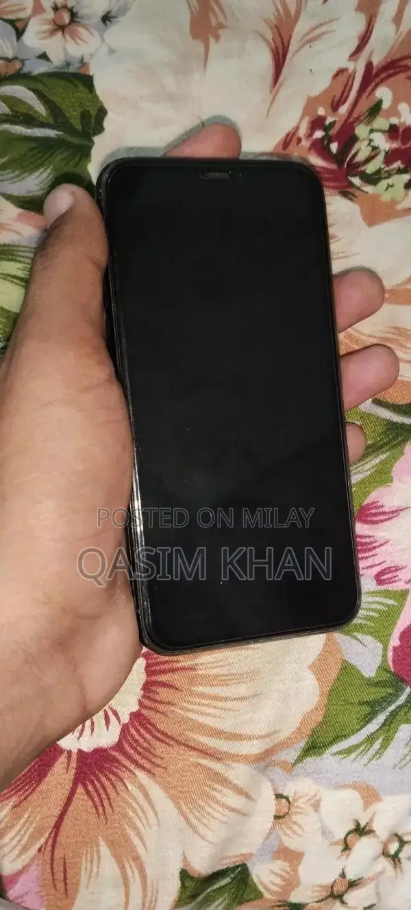 Apple iPhone 11 Pro 256GB Smartphone