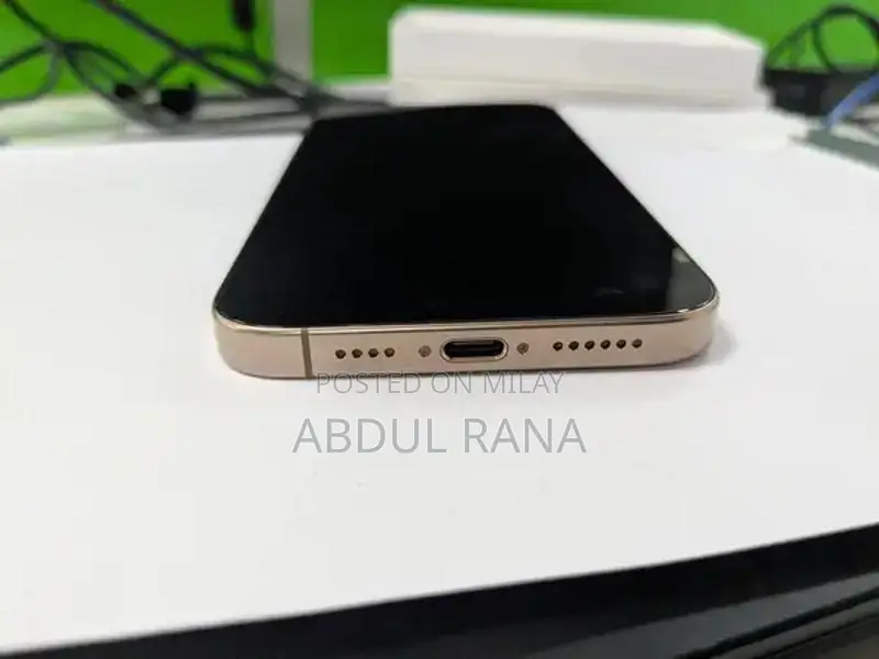 Factory Unlocked Smartphone 256GB Pristine Condition