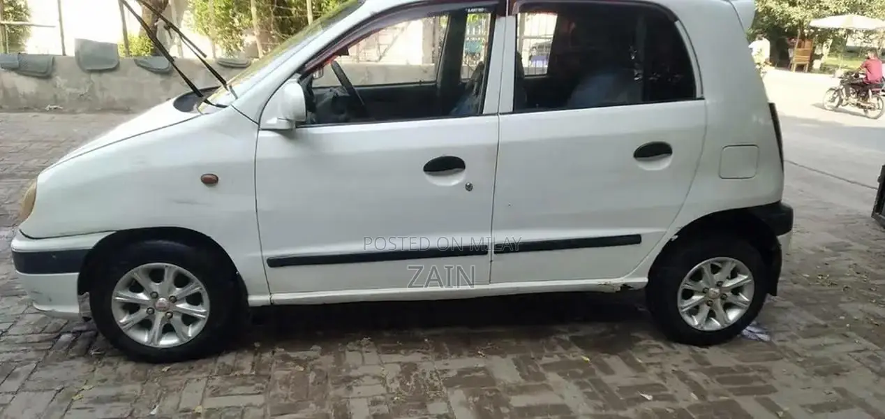 Hyundai Santro Club Compact Family Car