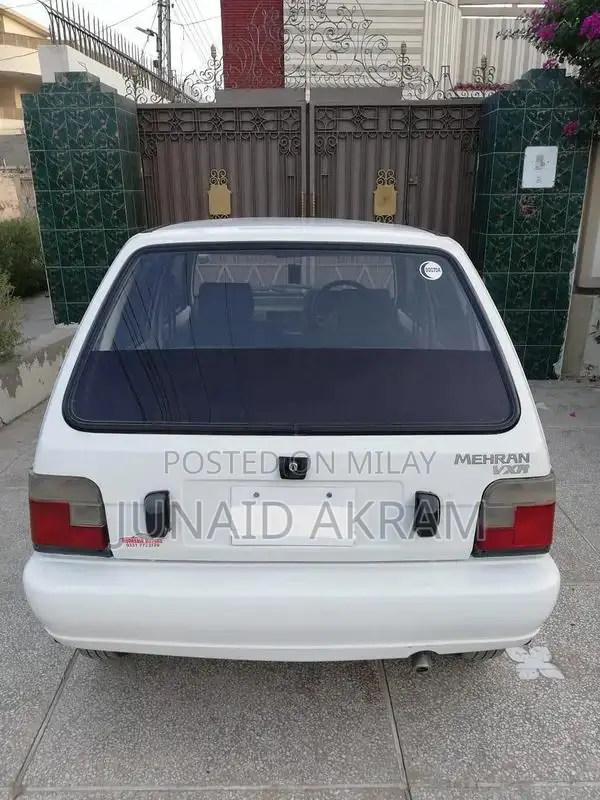 Suzuki Mehran VXR 2017 White Compact Family Sedan