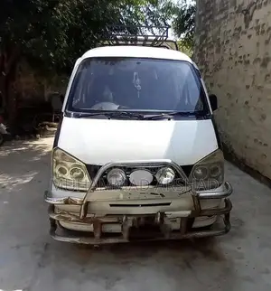 FAW XPV 2016 Spacious 7-Seater Minivan