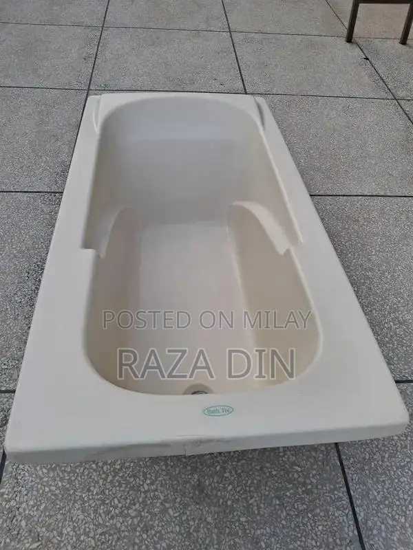 Fiber Bath Tub - Compact 2.5 ft x 5 ft Bathroom Fixture