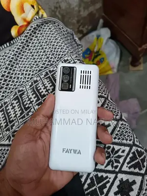 Faywa Pro1 4G Touch and Type Smartphone