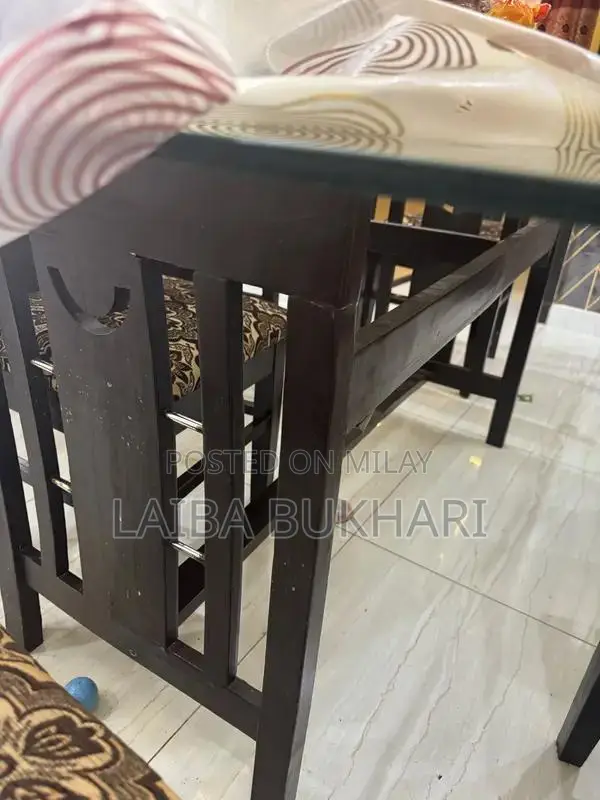 Large 6 Seater Glass Mirror Dining Table