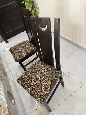 Large 6 Seater Glass Mirror Dining Table