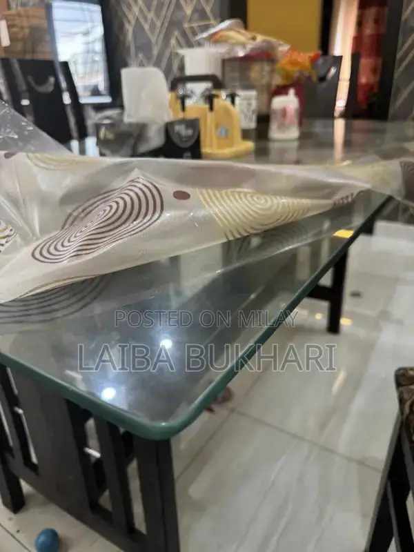 Large 6 Seater Glass Mirror Dining Table