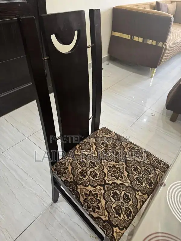 Large 6 Seater Glass Mirror Dining Table