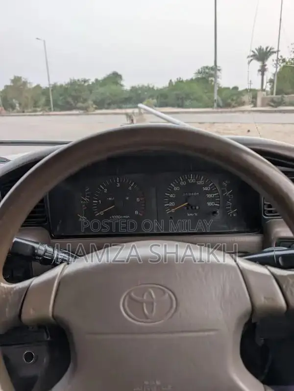 Toyota Land Cruiser SUV 1995-1999 Model, Dual Tank, Dual AC