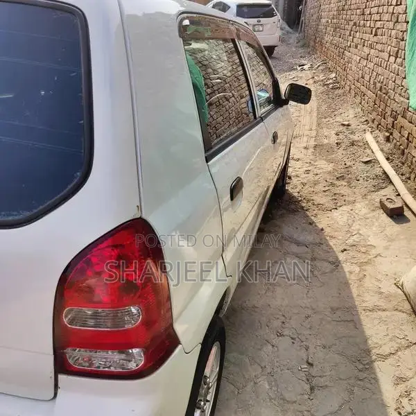 Suzuki Alto Compact Hatchback with CNG Fuel System