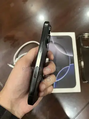 Apple iPhone 16 Pro Titanium Black 256GB Smartphone