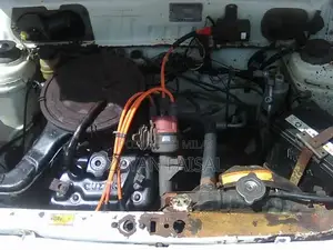 Suzuki Mehran VXR 2006 White Compact Sedan