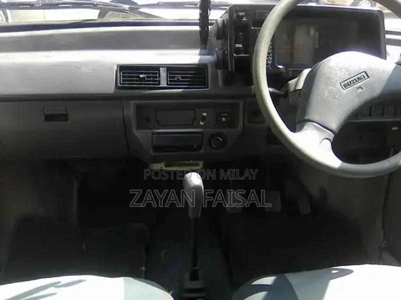 Suzuki Mehran VXR 2006 White Compact Sedan