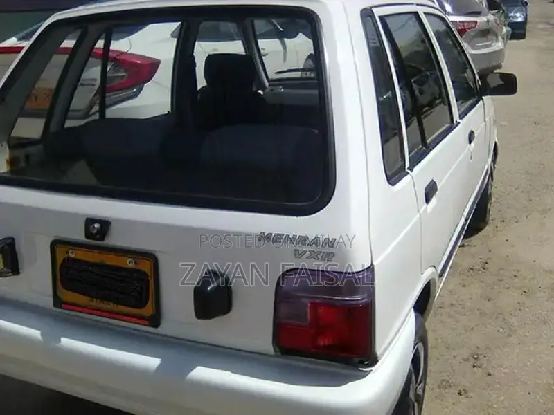 Suzuki Mehran VXR 2006 White Compact Sedan