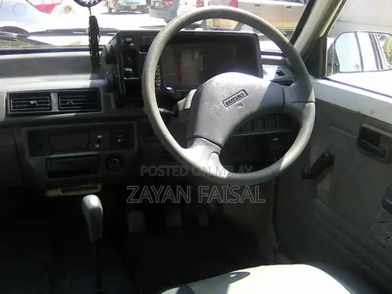 Suzuki Mehran VXR 2006 White Compact Sedan