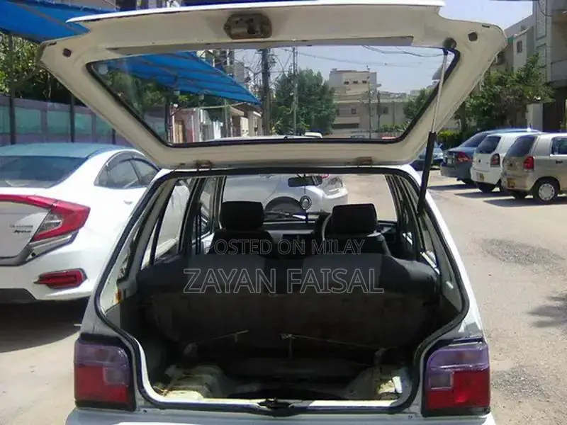 Suzuki Mehran VXR 2006 White Compact Sedan