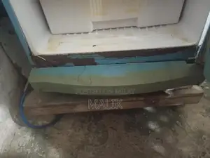 Small Compact Refrigerator in Good Condition