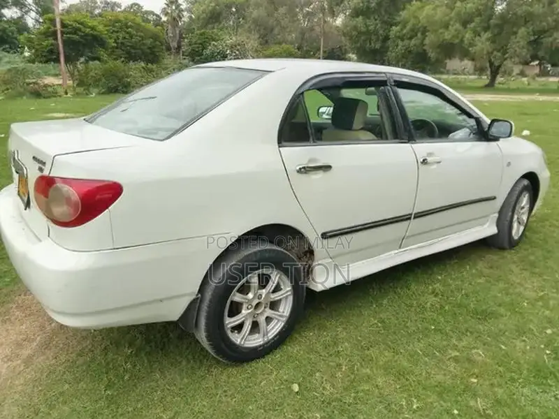 2008 Toyota Corolla XLI Sedan - Well-Maintained Family Car