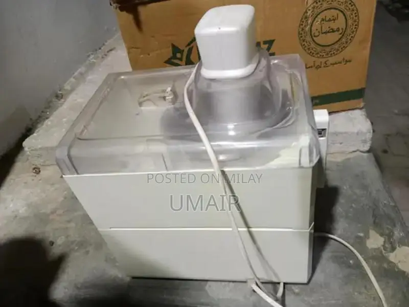 High-Performance Blender for Quick Kitchen Needs