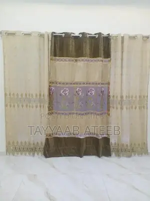 Curtain in Excellent Condition - Pristine Home Textile
