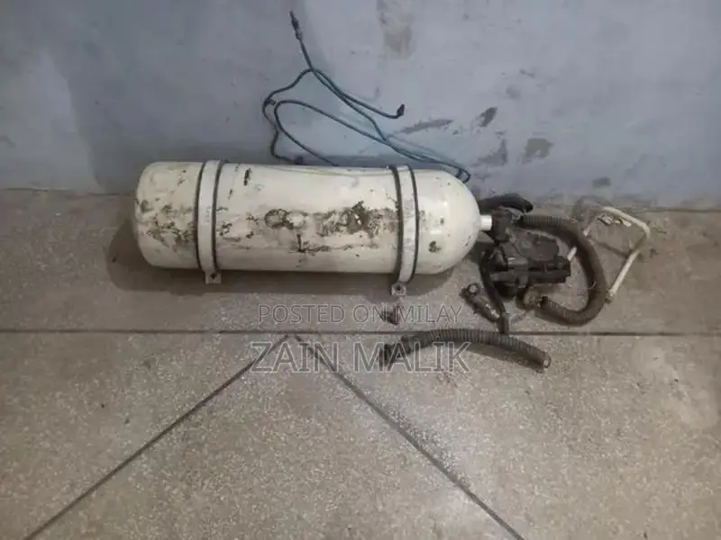 High-Performance CNG Cylinder Kit for Vehicle Fuel Conversion