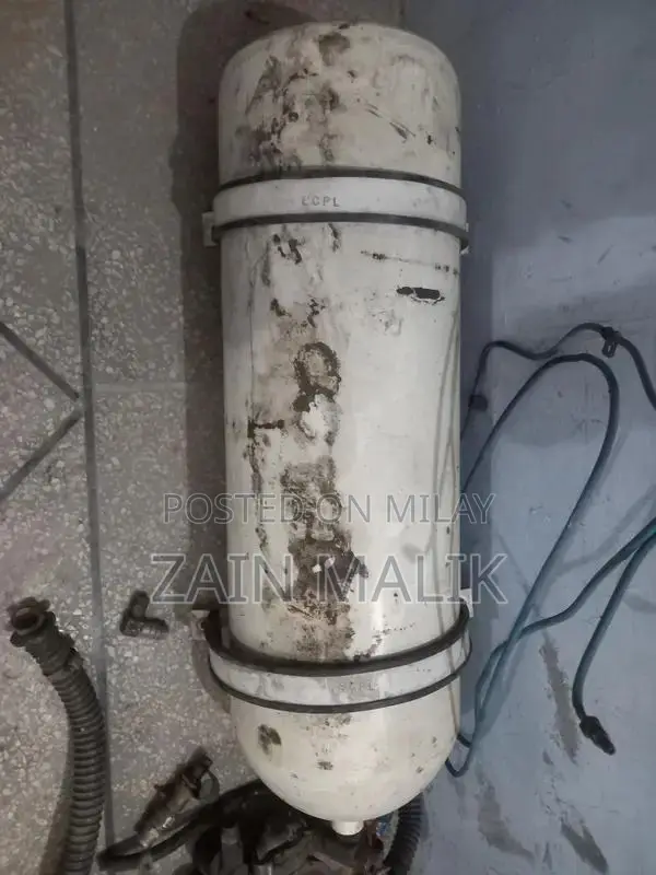 High-Performance CNG Cylinder Kit for Vehicle Fuel Conversion