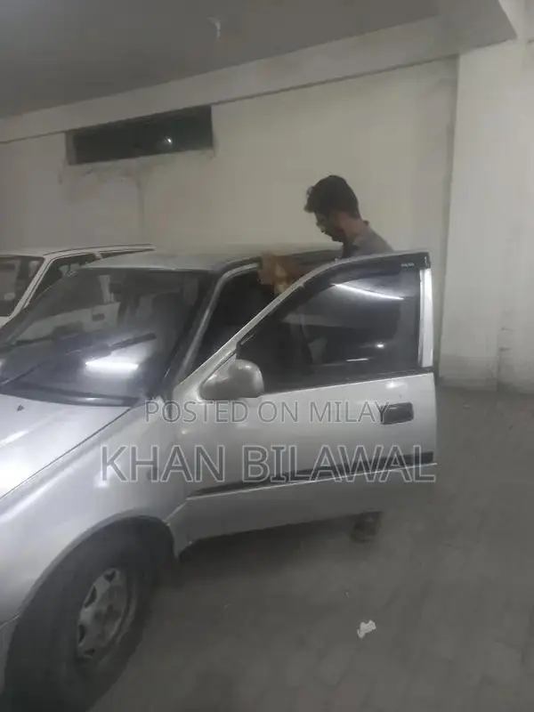 Suzuki Cultus 2003 Compact Sedan