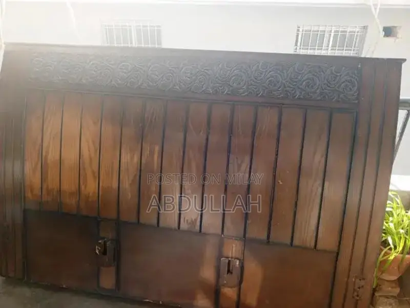 Double Bed Frame - Spacious and Comfortable Sleeping Solution