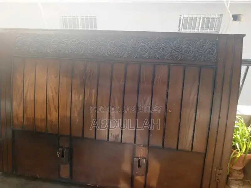 Double Bed Frame - Spacious and Comfortable Sleeping Solution