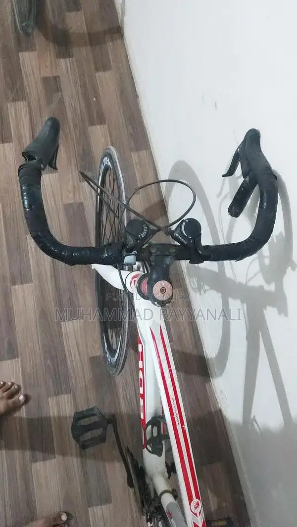 BHD Road Cycle - Racing Style Drop Handlebar Bicycle