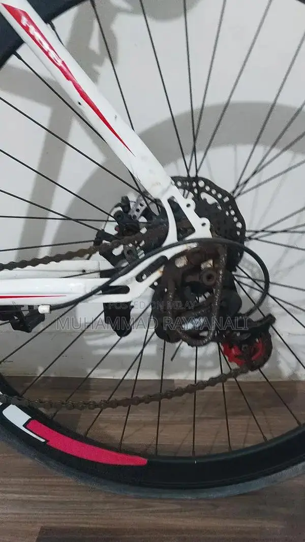 BHD Road Cycle - Racing Style Drop Handlebar Bicycle